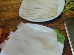 -海拉尔碳烤羊腿烤鸽子(吕营店)