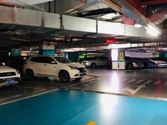 -龙湖虹桥天街-停车场