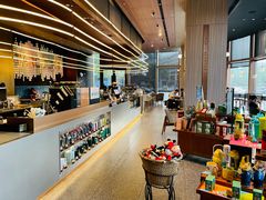 -星巴克臻选(上海虹桥新天地三店)