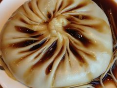 蟹黄汤包-鸿运酒楼