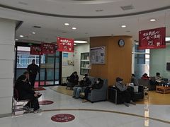 -雅悦齿科(顾村公园店)
