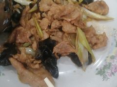 -山城家常菜铁锅炖鱼