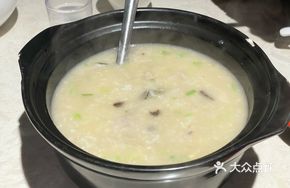Braised Oyster and Century Egg Porridge