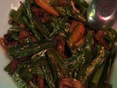 小辣椒炒肉️-胡桃里音乐酒馆(星湖北一里店)
