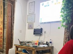 大堂-再回首鸡肉米线(人民路一店)