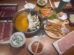 -呷哺呷哺(松北万象汇店)