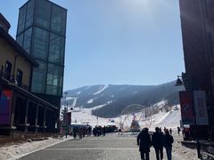 -中旅松花湖滑雪场