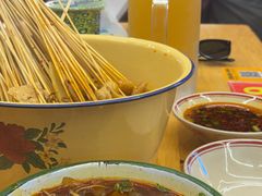 -拈签一笑黄牛肉辣卤串串