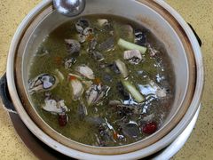 -东巴谷野生菌火锅餐厅