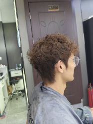 -藤野造型烫发染发