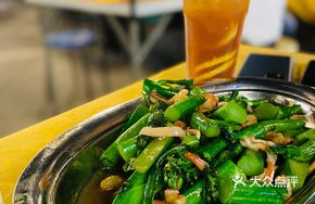 Bok Choy Stir-Fried with Two Delicacies