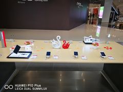 -华为授权体验店(中山公园来福士)