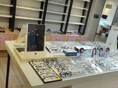 -瑞司视光眼镜·蔡司战略合作眼镜店(新街口店)
