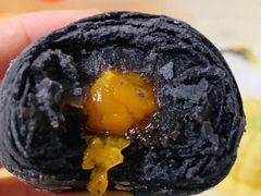 乌豆蛋黄酥-陶陶居饼家(惠福东路店)