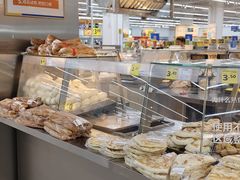 -沃尔玛(前山店)
