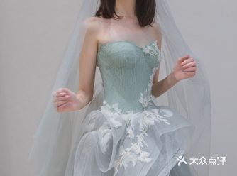 小众婚纱，美到让人分泌荷尔蒙