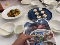 -品海楼·大连海胆锅贴馆(东港店)