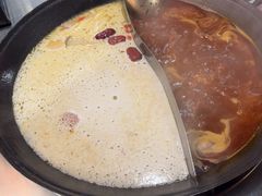 -鹿鸣山草本茶香火锅(园西路店)