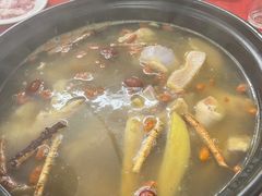 -花苑美食横琴生蚝火锅(拱北粤华路店)