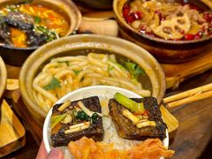 -有红鸡毛店·砂锅菜(抚琴夜市店)