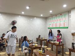 大堂-凡老头米线砂锅(古荡新村西粮站)