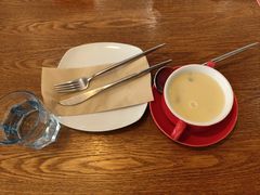 -必胜客(打浦桥日月光店)