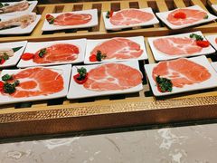 -山焱·炭火自助烤肉(周浦万达店)