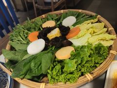 -尚尚仙·酸汤猪手·猪肚鸡火锅(华联万柳购物中心店)