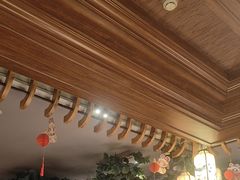 -八府香鸭·啫啫煲(华山路店)