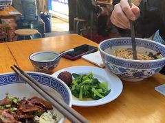 -沪西老弄堂面馆(定西路店)