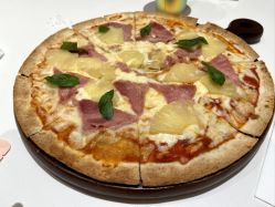 -奈尔宝家庭中心·亲子餐厅(北京东坝万达店)