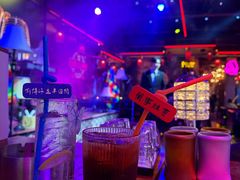 -喜鹊音乐酒馆(西街店)