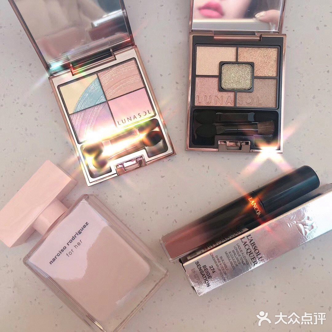 lunasol彩虹眼影