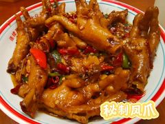 -堂瓦里·33年传统赣菜(第一街区店)