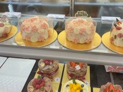 -花花卷卷·鲜食蛋糕(静安久光百货店)