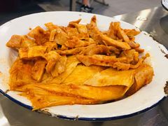 牛板筋-马路牙子烧烤音乐酒馆(望京店)