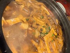 -魏铭鱼头捞饭(晋阳路店)