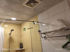 -如家酒店(青岛哈尔滨路万科城双山地铁站店)