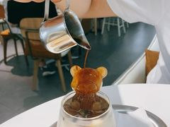泡澡小熊拿铁-露露家咖啡店