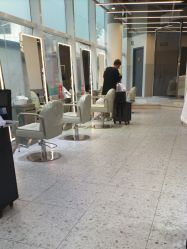-PE SALON 
