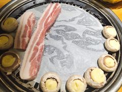 法式奶香口蘑-极简·炭火烤肉主题餐厅·龙虾烧烤·烤羊排(宝龙店)