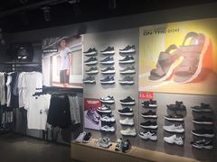 -斯凯奇(西安曲江大悦城店)