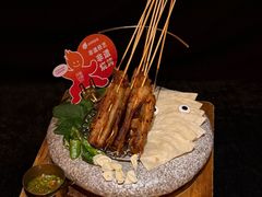 -何师烧烤Pro ·江湖川菜·小龙虾·精酿啤酒(太古里旗舰店)