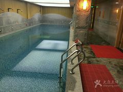 -绿岛汤泉韩式休闲会所