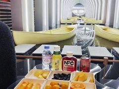 -涨巢·潮玩水疗局