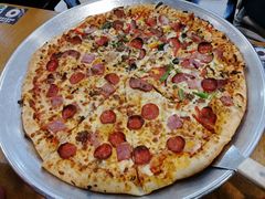 垃圾桶”披萨-Tube station站点比萨(王府井百货店)