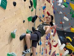 -ROCKPLUS攀岩馆(环宇城店)