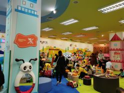 -莫莉幻想儿童乐园(武汉经开永旺店)
