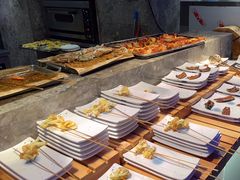 -曼格活海鲜·牛排自助(光明蓝鲸店)