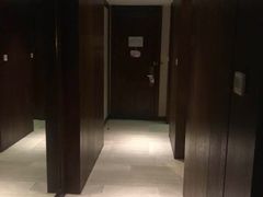 -岘港皇冠假日酒店
